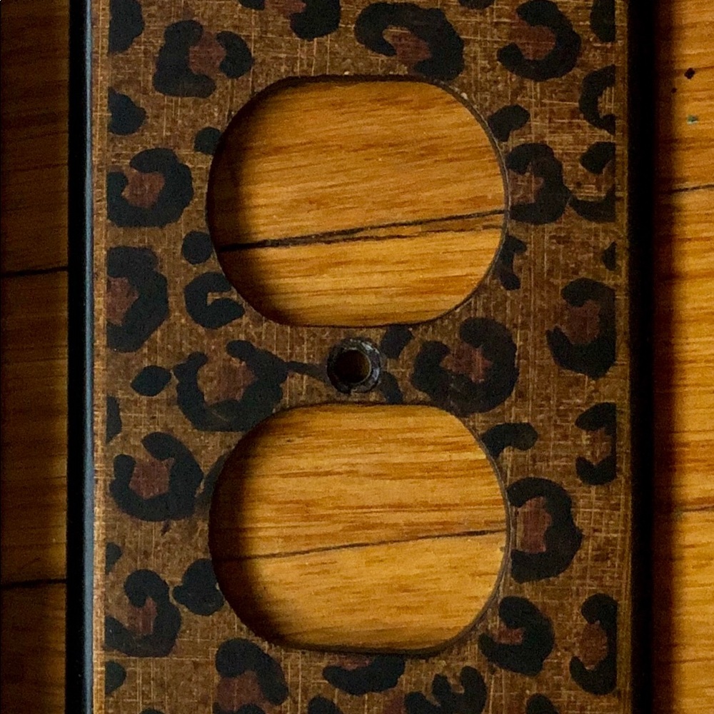 Cheetah wood painted outlet plate, new with box